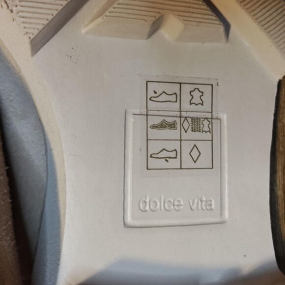 Dolce Vita Boots Womens Size 8.5 Ivory Suede Chelsea Wedge Lug Sole Pull On - Picture 10 of 16